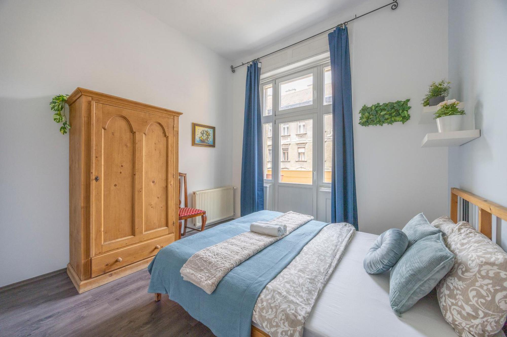 Explore Budapest From A Central Cozy Home & Sweet Retreat Buitenkant foto